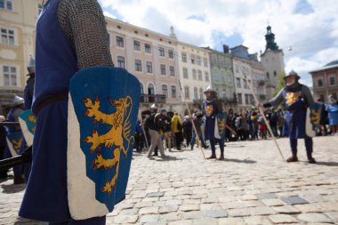 Lviv, Ukrayna - 6 Mayıs 2021: Lviv Şehri Günü 2021. Şehrin merkezindeki geçit töreni.