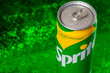 Gürcistan, ABD - 15 Mayıs 2021: Limon ve limon aromalı meşrubat Sprite