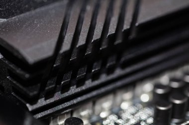 Anakart fırınının parçalarının kapatılması