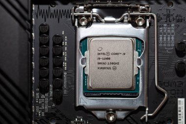 Kaliforniya, ABD - 21 Ağustos 2021: Intel Core i9-11900 İşlemcisinin Kapanışı