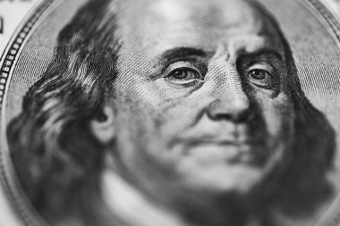 Benjamin Franklin 'in 100 Dolarlık banknotla Aşırı Macro Portresi