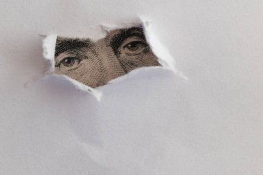 Kağıdın Arkasında Lincoln 'ün Gizli Bakış Gözleri