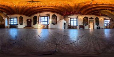 Zhovkva, Ukrayna - 26 Eylül 2025: Zhovkva kalesinin içi. 360 panoramik görünüm