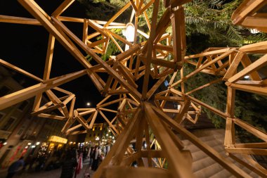 Geleneksel Tahta Noel Geometrik Dekorasyonu