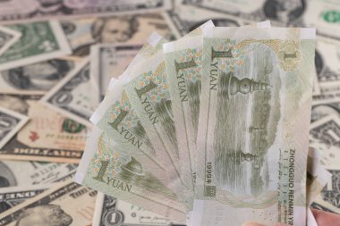 Çin 'in Ters Yüzü 1 Yuan Banknotları Amerikan Doları Üzerine