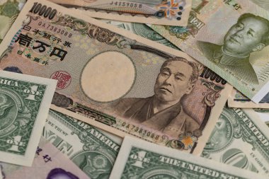 Japon Yen, Amerikan Doları ve Çin Yuan 'ı içeren Çoklu Ürünler Kolajı