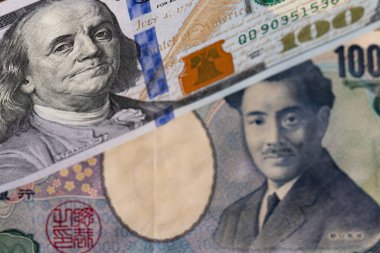 ABD Doları ve Japon Yen Banknotları Üzerine Seçici Odaklanma Macro