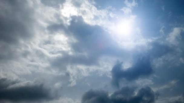 Sonne und Wolken — Stockvideo