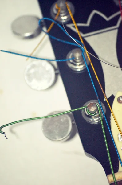 Retrato de una parte de la guitarra eléctrica, útil para el fondo — Foto de Stock