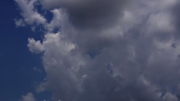 Ciel nuageux, laps de temps 