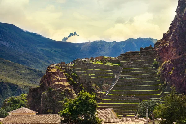 Inkorna antik stad i Anderna Stockfoto