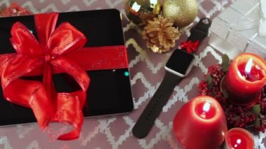 Tablet pc, smartphone ve smartwatch Noel için