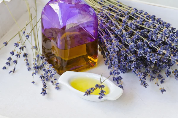 Aceite esencial de lavanda. — Foto de Stock