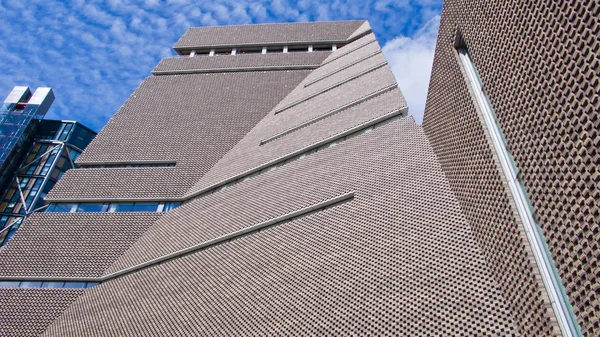 Váltás a ház, a Tate Modern Művészeti Galéria, London, Engla új szárnnyal — Stock Fotó
