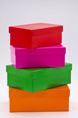 Hediye kutusu yığını.