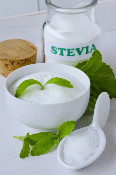 Stevia prášek. Přírodní sladidlo. — Stock fotografie