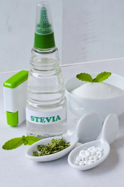 Stevia προϊόντα. Φυσική γλυκαντική ουσία. — Φωτογραφία Αρχείου