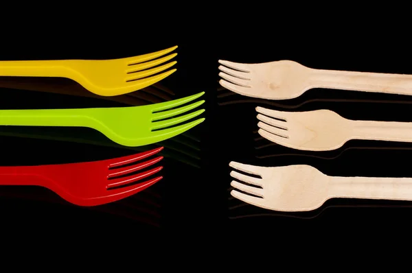 Plastic Disposable Utensil Cutlery Forks Biodegradable Wooden Disposable Utensils Isolated — Foto Stock