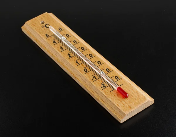 Αλκοόλ θερμόμετρο για το σκοτεινό φόντο — Φωτογραφία Αρχείου