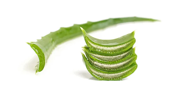 Slices of aloe vera leaf — Stock Photo, Image