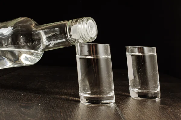 Ursprungliga krokiga design vodka shots isolerade — Stockfoto