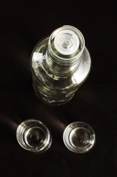 Bovenaanzicht van vodka fles — Stockfoto