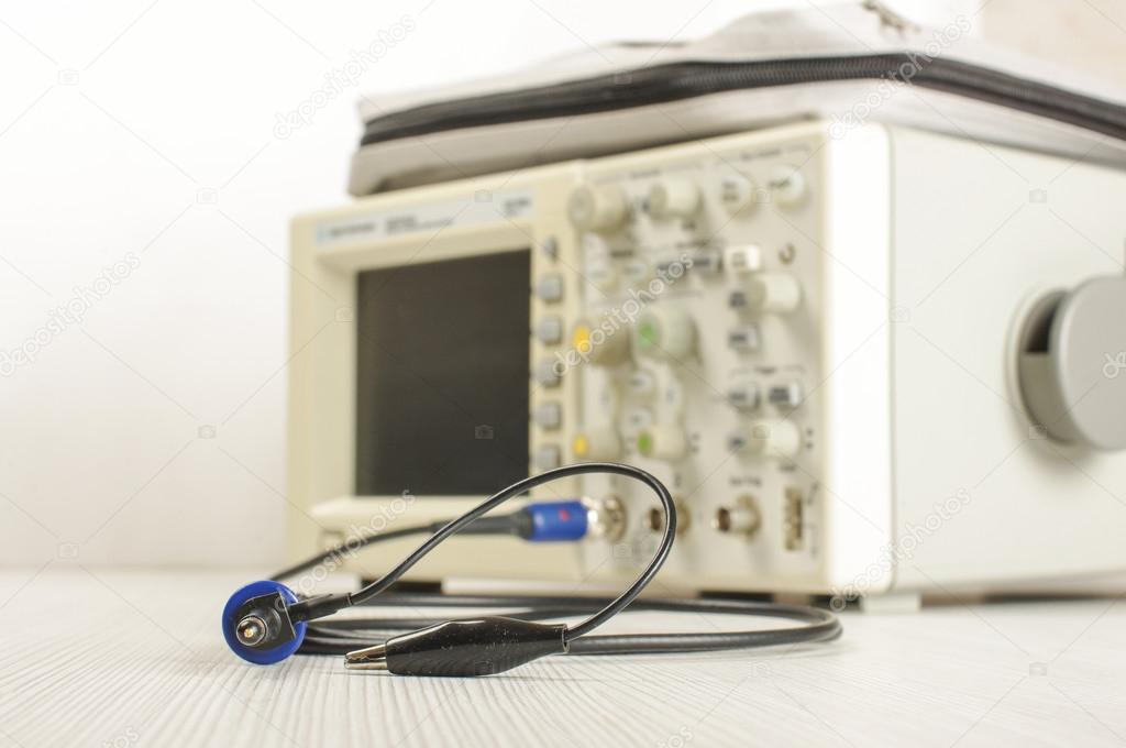 Oscilloscope with accessories