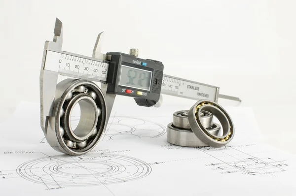 Peiling en remklauw op de mechanical engineering tekening — Stockfoto