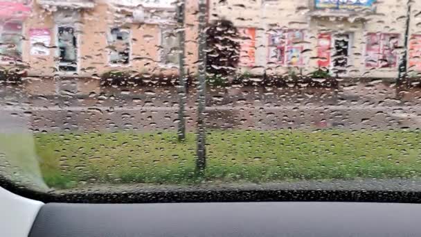 Vista Carretera Durante Lluvia Ventana Del Coche Después Lluvia Gotas — Vídeos de Stock