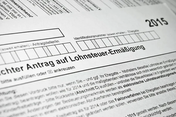 Немецкая налоговая форма . — стоковое фото