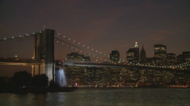 gece Brooklyn Köprüsü
