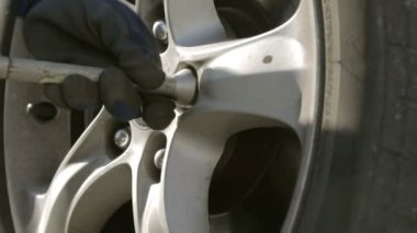 closeup gevşeme araba vida