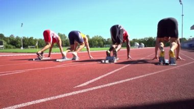 Arkadan Görünüm sprint başlangıç yavaş hareket
