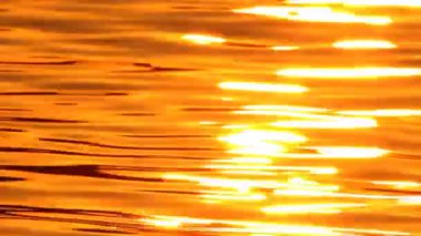 su güneş yansımaları