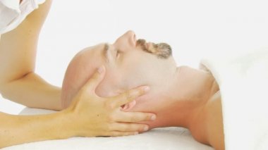 adam boyun tedavi sırasında rahatlatıcı