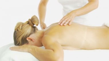 kadının omuz rehabilitasyonu