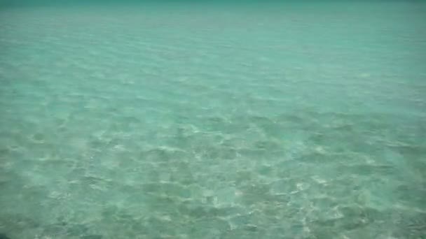 Detalhes do oceano azul-turquesa — Vídeo de Stock