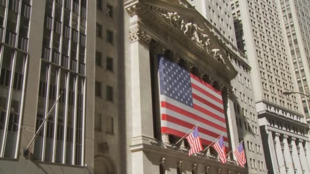 Sonniger Tag an der Wall Street — Stockvideo