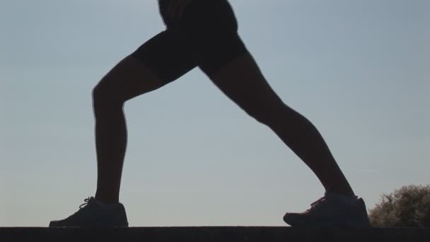 Silhouette des jambes féminines — Video