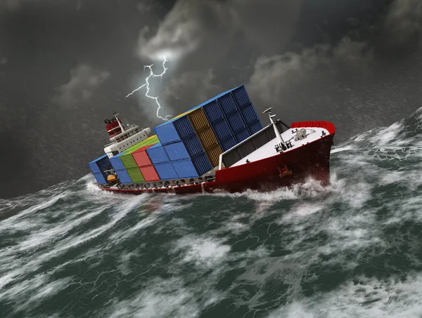 嵐の海で貨物船 — ストック写真