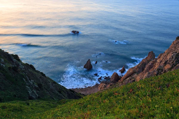 Útesy Cabo da Roca při západu slunce, Portugalsko — Stock fotografie