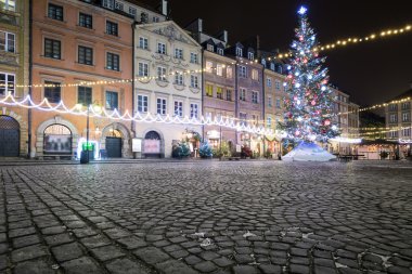 Gece Noel süsleri Varşova eski şehir