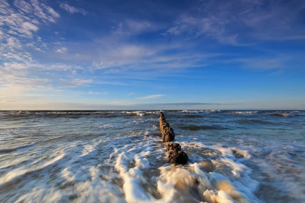 Balti-tenger és a móló, alkonyatkor — Stock Fotó