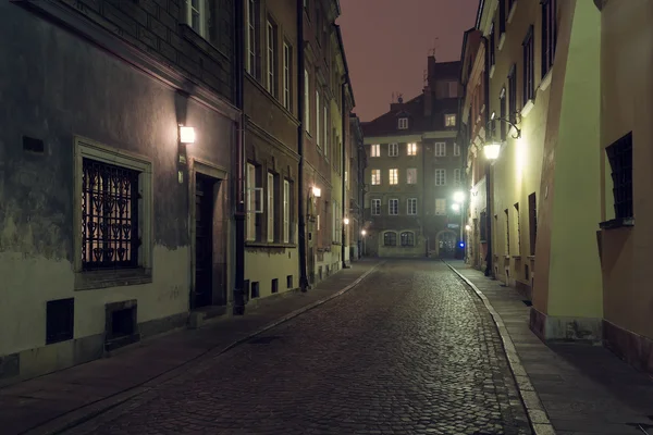 Strada della città vecchia in Varsavia di notte — Foto Stock