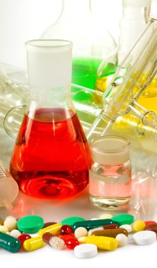 cam laboratuvar ve hapları değişir