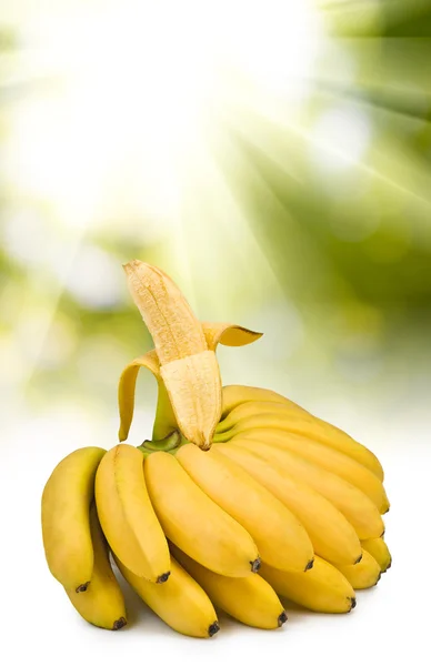 Geïsoleerd beeld van een banaan op witte achtergrond — Stockfoto