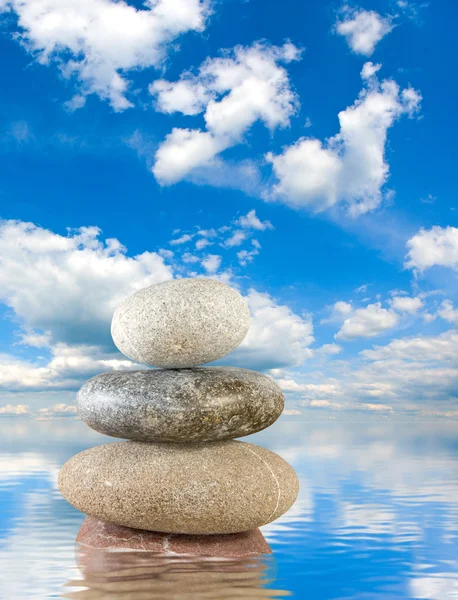 Image of stones on the water closeup — Stock Photo, Image