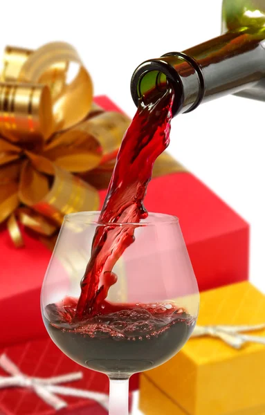 Isolated image of bottle and glass with wine closeup — Stock Photo, Image