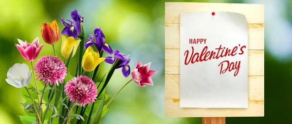 Щасливий День Валентинки Красивими Святковими Квітами Барвистому Фоні — стокове фото