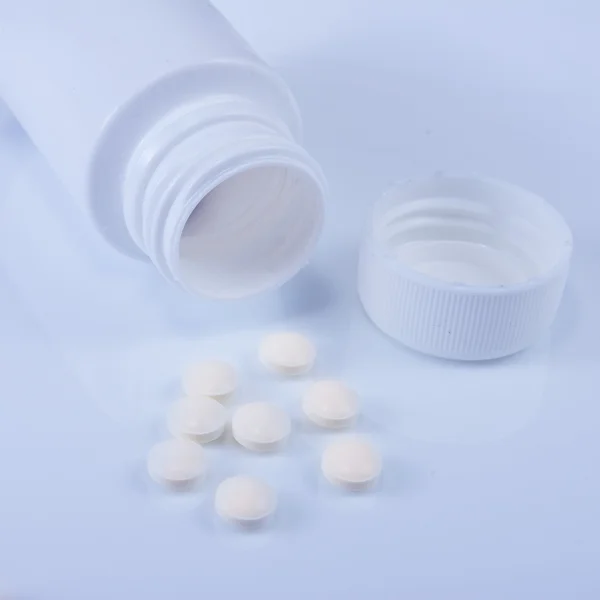 Image of pill in  bottle — Stock Photo, Image